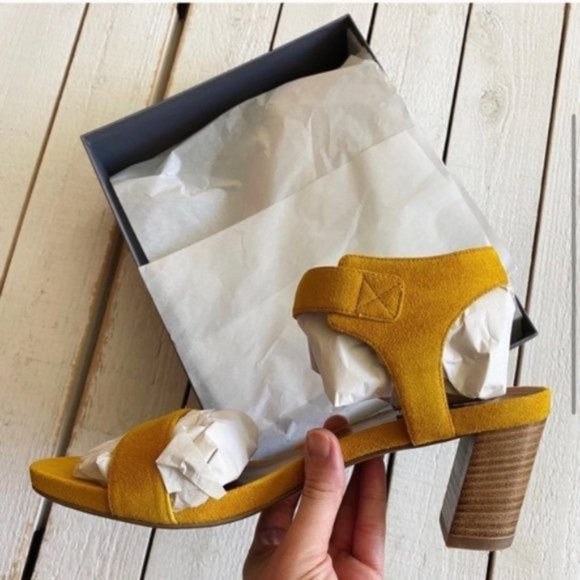 Aquatalia Brenna Suede Buckle Sandal Heel - Picture 3 of 10